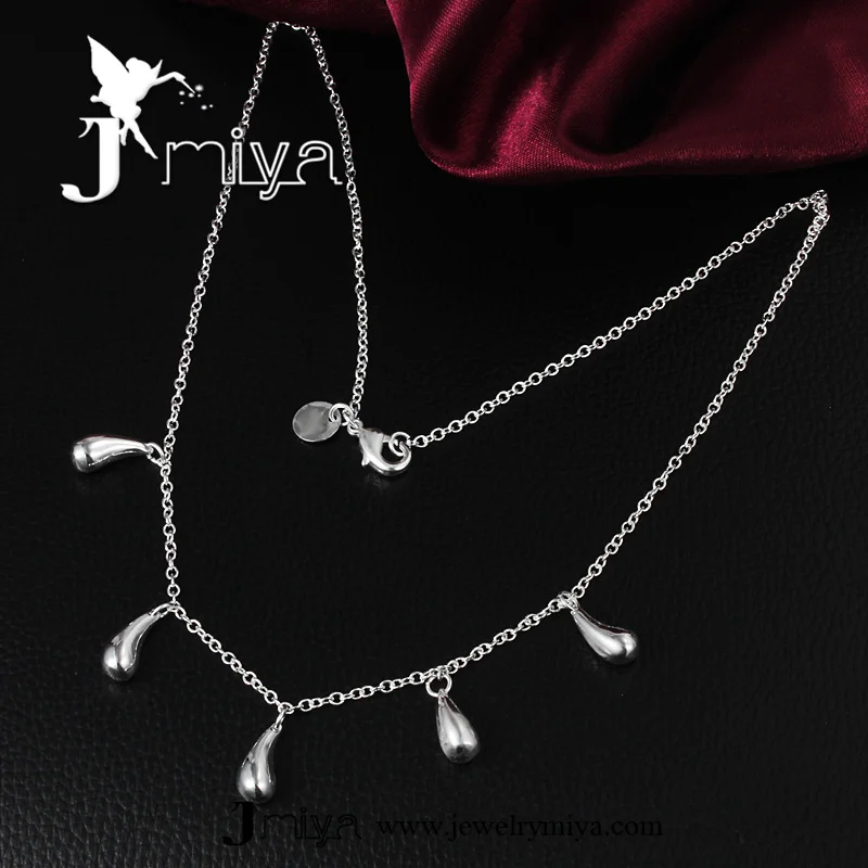 silver costume jewellery necklace