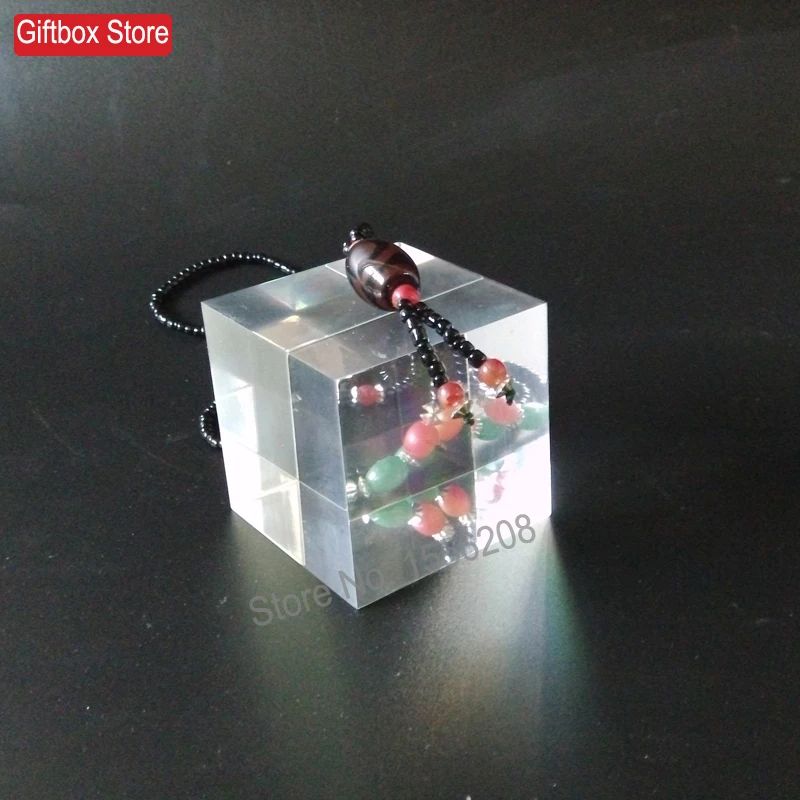 

50x50x50mm Clear Plexiglass Display Block Acrylic Cube For Jewelry Stand Holder Cosmetic Show