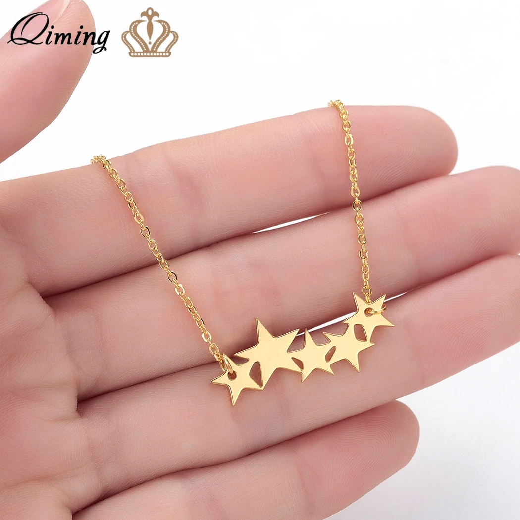 Star shaped pendant gold Clearance