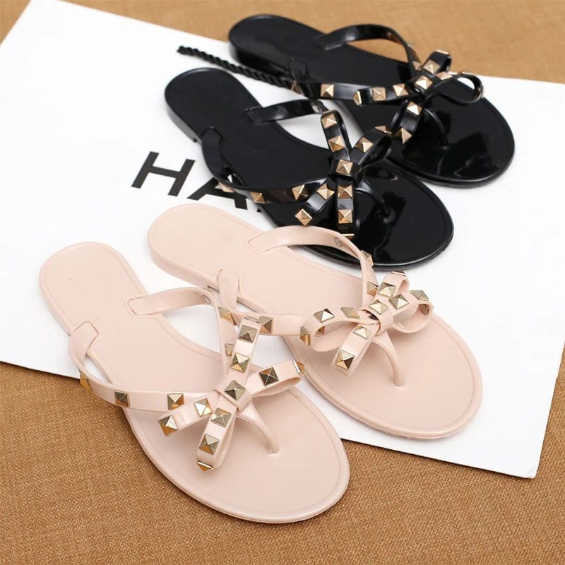 2017 Designer Women Flat Slippers Rivets Bowknot Girls Flip Flops Summer Shoes Cool Beach Jelly Shoes