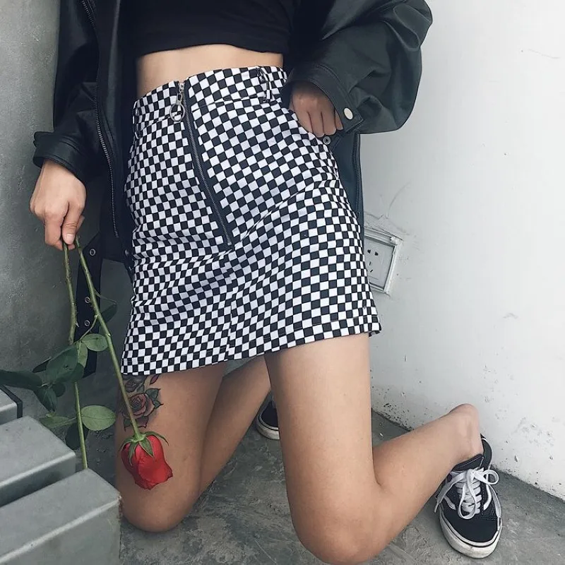 

Summer female black and white hoop chessboard square Empire plaid girls Skirt Han A-line zipper sexy Knee-Length Skirts