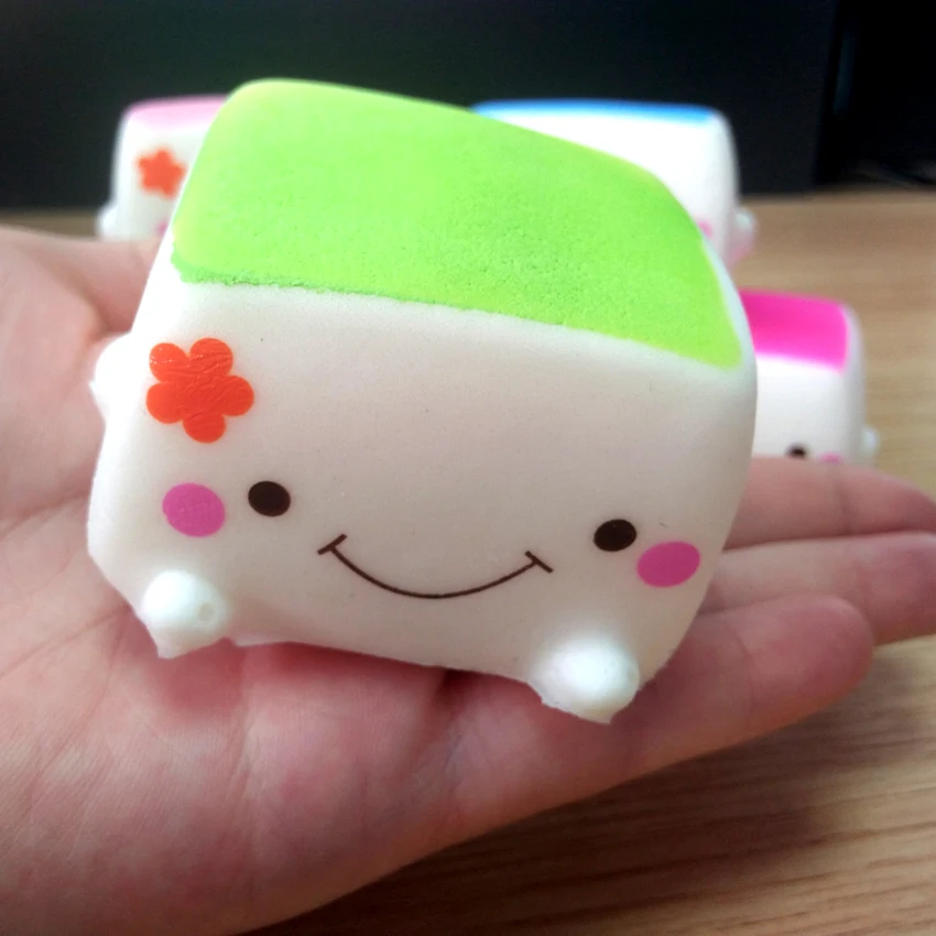 1PCS New Tofu Slow Rising Squishy Soft Bean Curd Scented Squishies