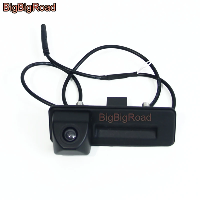 

BigBigRoad Car Trunk Handle Rear View Backup Reverse Camera For Skoda Roomster Fabia Octavia 5E MK2 Yeti superb / Audi A1