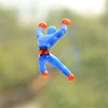 Искусственная игрушка СУПЕРМЕНА для скалолазания на стене, красочная забавная вязкость, индивидуальный случайный выбор, 10 шт., Новая игрушка для розыгрыша и хобби ► Фото 3/6