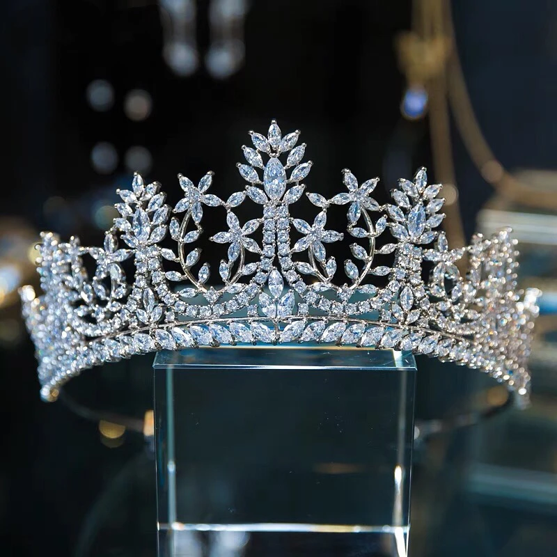 

Luxury A++ Zircon Crown Bridal Tiaras Silvery Inlay Shine Women Royal Bridal Wedding Hair Accessories Diadem Jewelry Tiaras
