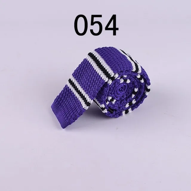054