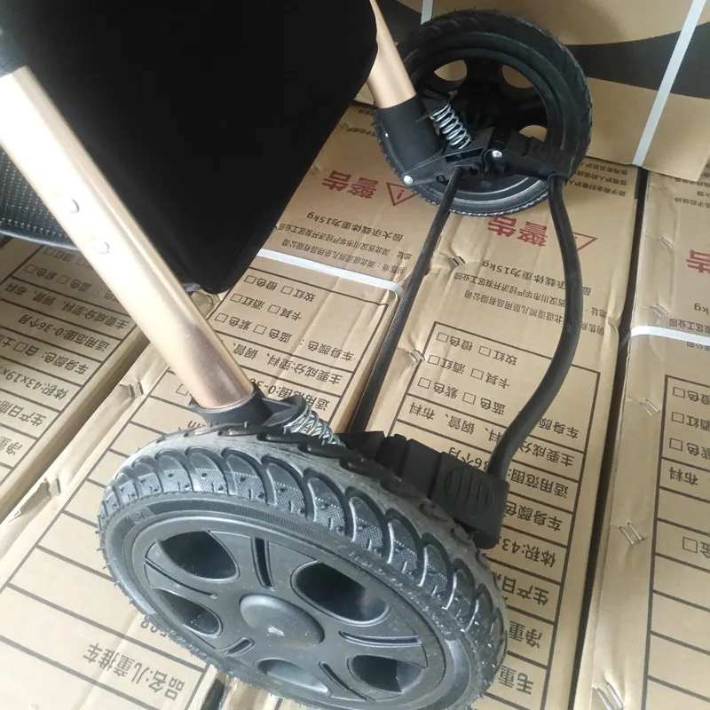 Luxury Lightweight Baby Stroller Foldable Baby Carriage Portable Baby Pram Can Bring It To Aircraft