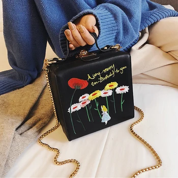 

Cartoon Embroidered Small bag female 2019 new wave small black bag texture wild Casual small box Messenger bag