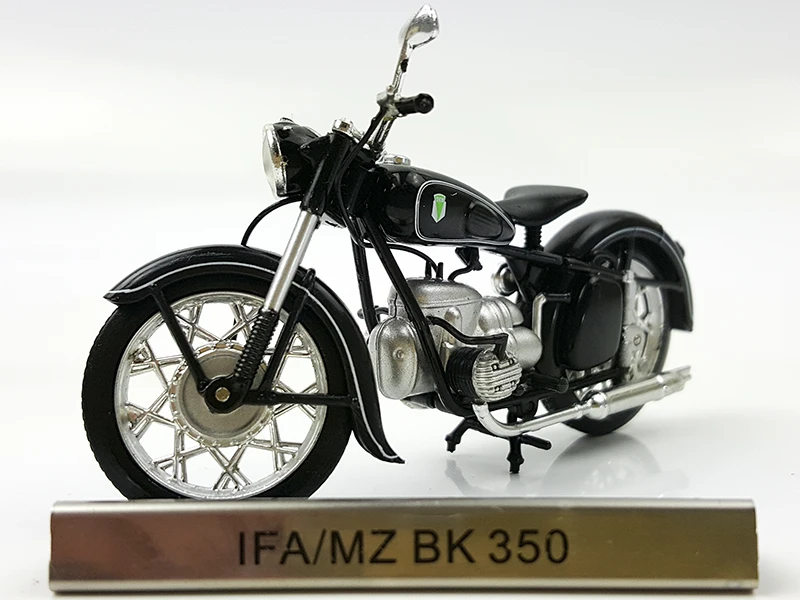 

Special Offer rare 1:24 350 Retro Motorcycle Semi-alloy Collection Model