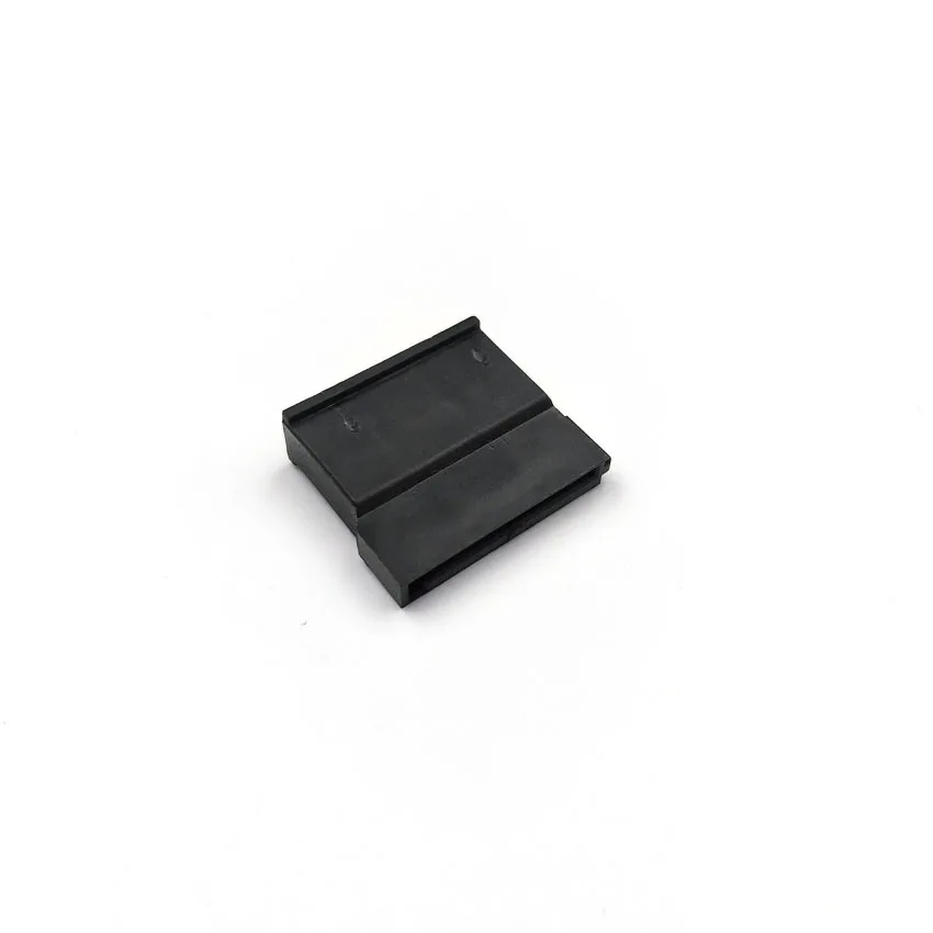 SATA_5Pin_female_connector_housing_2