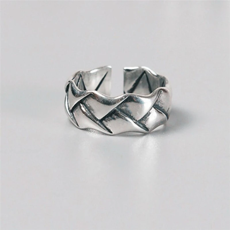 

Sole Memory Creative Retro Geometry Square Ripple Thai Silver 925 Sterling Silver Female Resizable Opening Rings SRI372