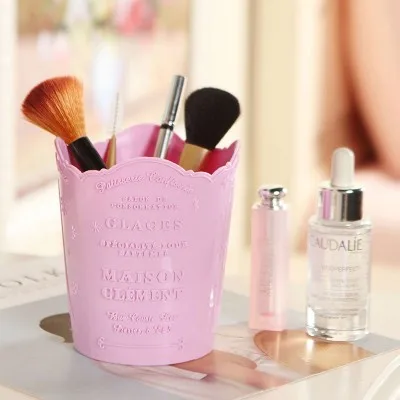 

Desktop storage box Paris tower relief mask storage holder 10*11cm