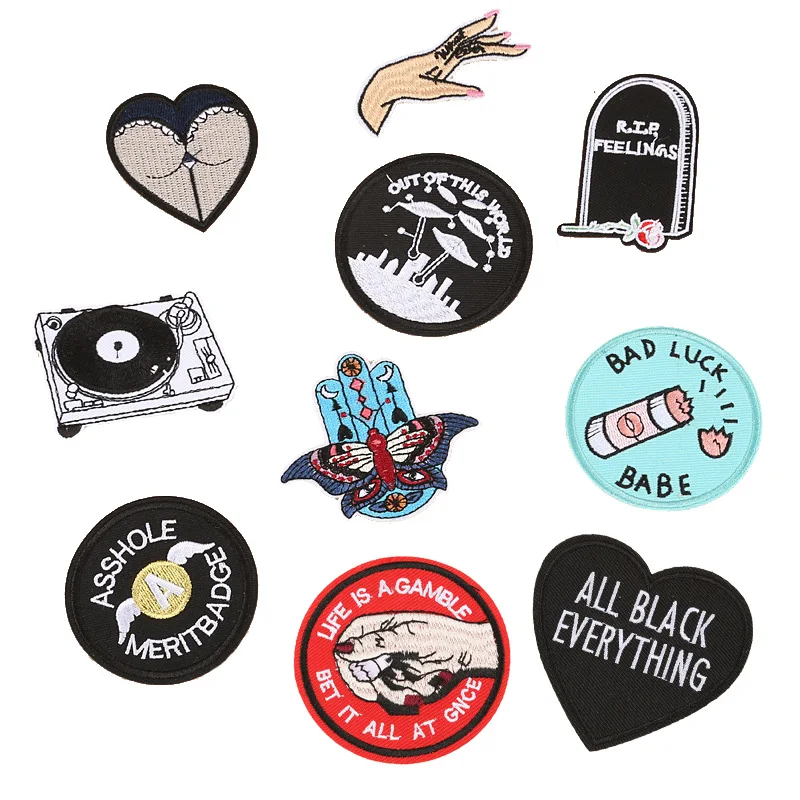 

Kawaii Wolf Patches Embroidery Patch Iron on Clothes DIY Sewing Accessories Stripe Badges Motif Appliques Badges Embroidered