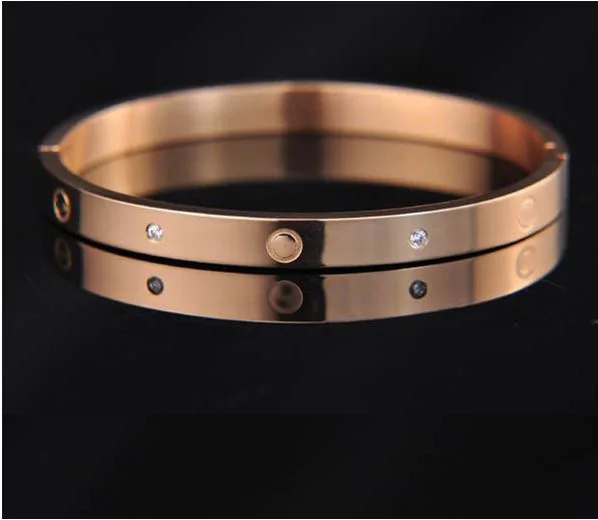 Qingwen браслеты для влюбленных из нержавеющей стали браслеты и браслеты с кубическим цирконием позолоченные для женщин ювелирные изделия подарки CE0974/w
