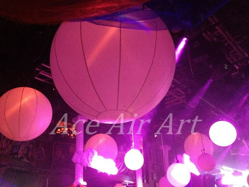 

Ceiling Hanging Decoration LED lighting Inflatable Round Ball /Inflatable Pellet For Decorations