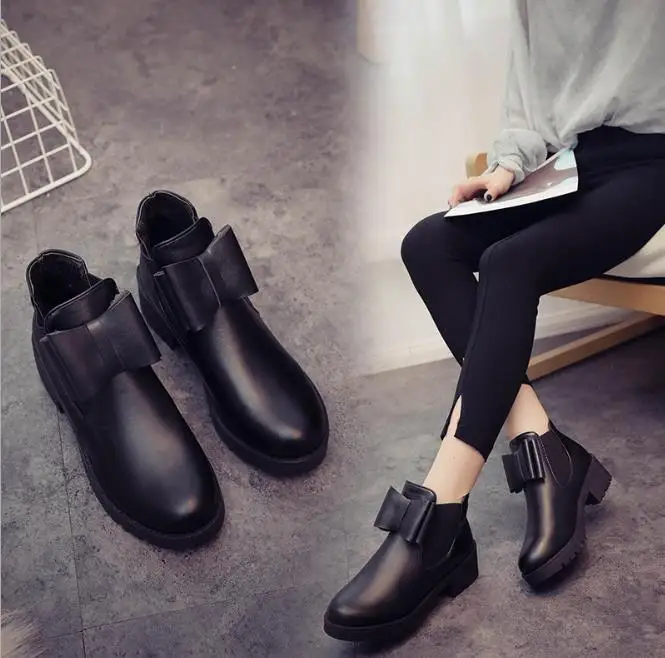 

2018 new winter women's boots Europe and the United States bow round head boots Martin boots women's leather boots