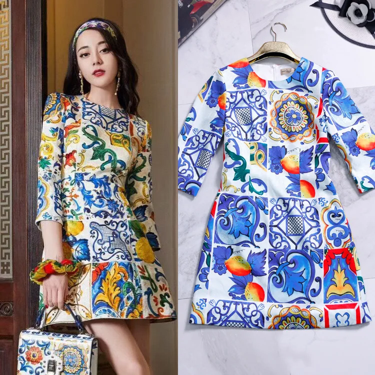 

2019 Spring Dress Dilirebamingxing The Same Court Retro Wind Print Six-sleeved Dress Zippers Three Quarter Print Women Dress