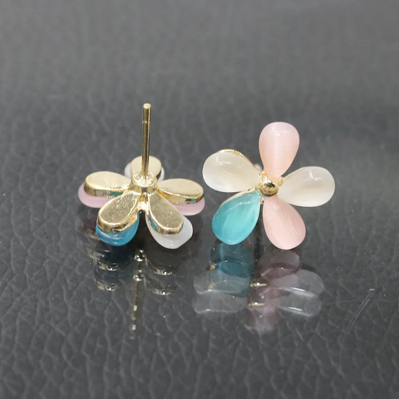 

Cat Eye Stone Flower Earrings Rhinestones Cherry Blossoms Stud Earring For Women Fashion Jewelry Ear Pendientes
