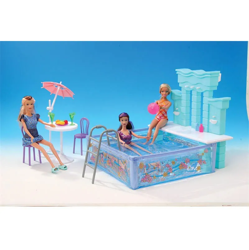 barbie a la piscine