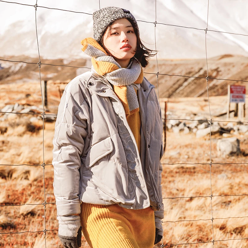 INMAN Winter Artistic Embroidery Women Loose Lazy Style Women Short 100g-150g Lady Down Coat