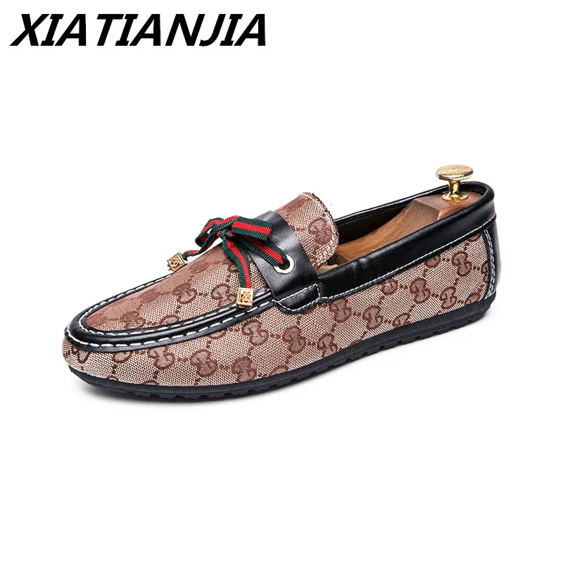 

2019 Summer Peas Shoes Men Banquet Mens Dress Shoes Loafers Men's Moccasins Loves Sneakers 35-44 Leather Driving Chaussure Homme