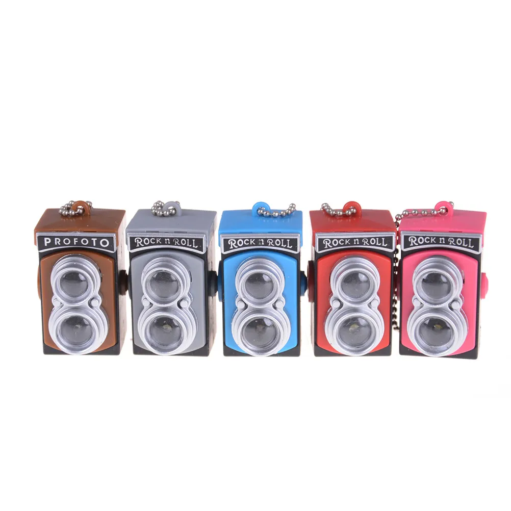 

1PC Delicate creative Dollhouse Miniature Camera DIY Plastic Crafts Vintage Camera Styling LED Light Camera Keychain Bag