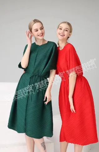 Зеленый Miyake/ ; модное однотонное платье с круглым воротником и коротким рукавом; свободное платье доступно - Цвет: Зеленый