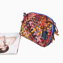 Freies verschiffen 16 mehrfarbige gestrickte frauen bunte umhängetasche schaffell körperquer frauen schulter tasche aus echtem leder