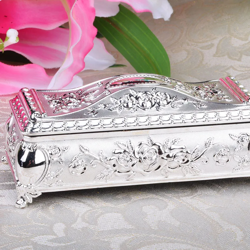 

Metal Creative European Retro Jewelry Storage Box High-grade Diamond-encrusted Home Desktop Fine Jewelry Box