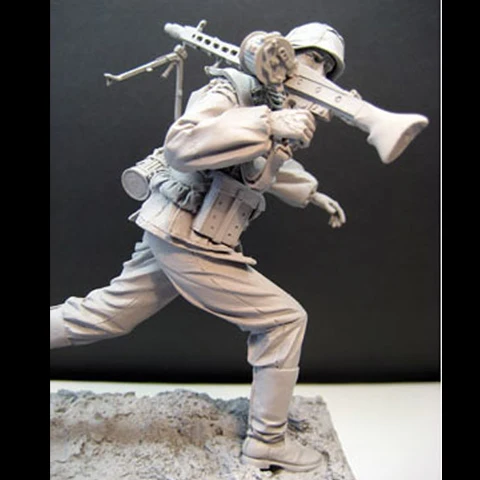 Модель солдата из каучука времен норманской войны 1/16|Игровые фигурки и