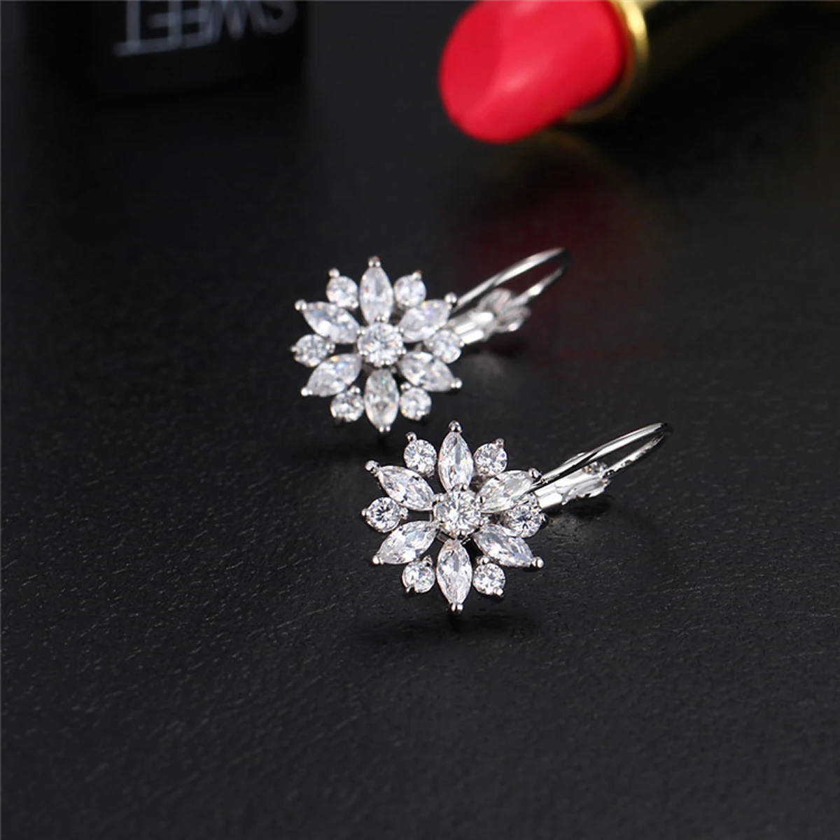 Vintage Luxury Flower Crystal Charm Earring For Women Bridal Wedding