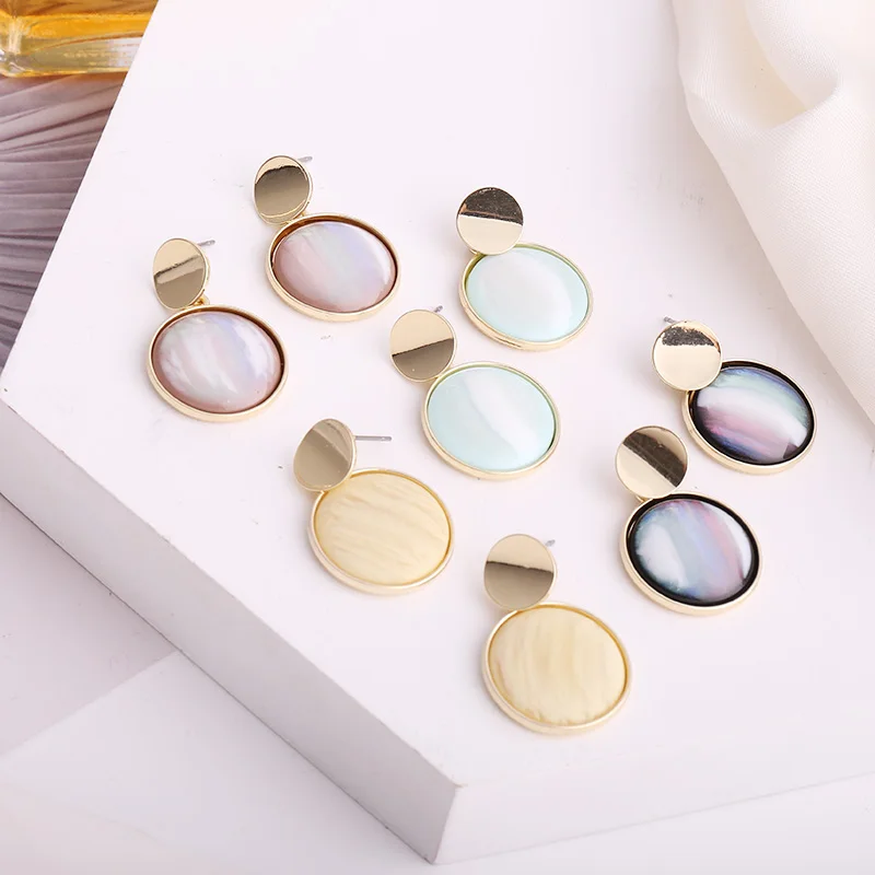 

Fashion Round Button Earrings Pendant Ethnic Style Simple Little Woman Fashion Earrings Design Earrings Metal Jewelry
