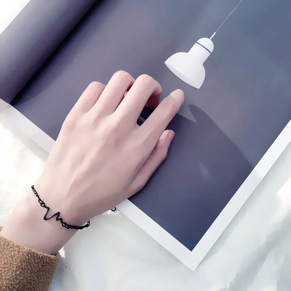

Casual Wild Couple Temperament Bracelet Retro Harajuku Street Style Bracelet Trend Black ECG Men And Women Creative Bracelet