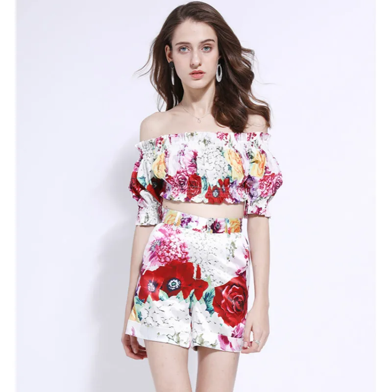 Nieuwe Runway vrouwen Suits Gedrukt Bloemen Korte Tops Sexy Off Shoulder Shorts 2019 Zomer Elegante Dames Party Sets Ruches broek Nieuwe Runway vrouwen Suits Gedrukt Bloemen Korte Tops Sexy Off Shoulder Shorts 2019 Zomer Elegante Dames Party Sets Ruches broek