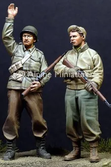 

1/35 Scale WW2 soldiers (including four heads) WWii Figure Resin Model Kit Free Shipping