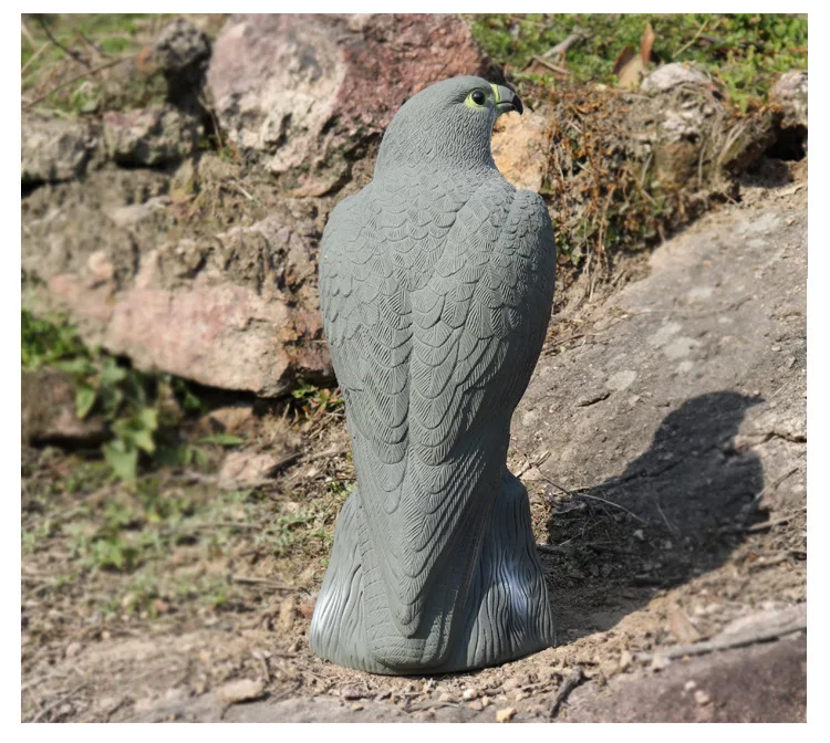 PDDHKK похожая на настоящую Пластик ворона украшения сада приманочный шест охотничья приманка для напугать птиц Охота птицы профессиональный макет Ястреба