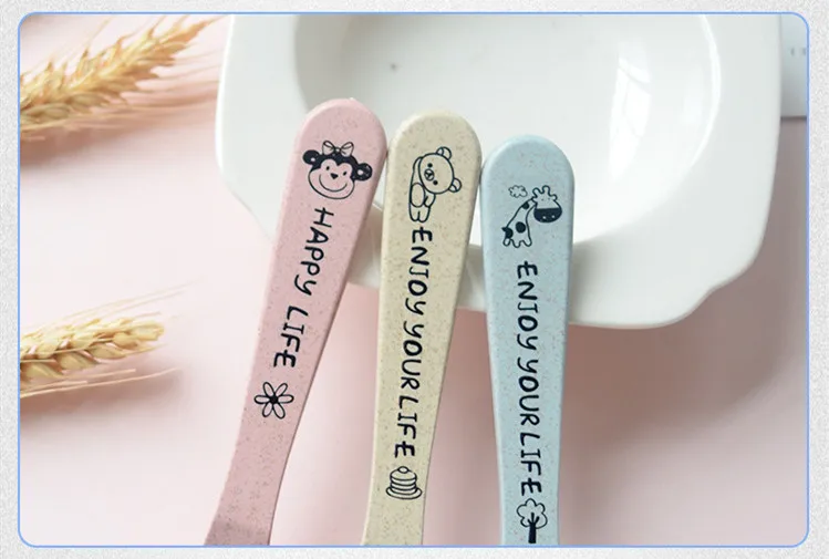 4722123592_992659750