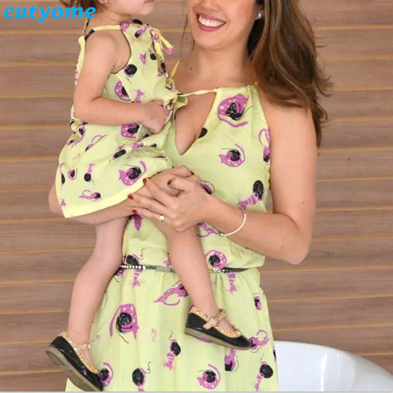 

Matching Outfits Mother Daughter Dresses Summer 2018 Mommy And Me Clothes Beach Floral Family Look Swimsuit Clothing Dresses