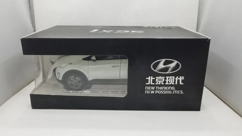 1:18 Модель литья под давлением для Hyundai IX25 2016 Белый внедорожник игрушечный
