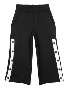 

Pants with side buttons