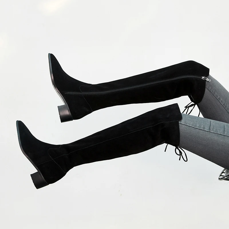ISNOM/женские Сапоги выше колена на толстом каблуке; обувь на молнии с перекрестной шнуровкой и острым носком; женские замшевые сапоги из коровьей кожи; женская зимняя обувь;