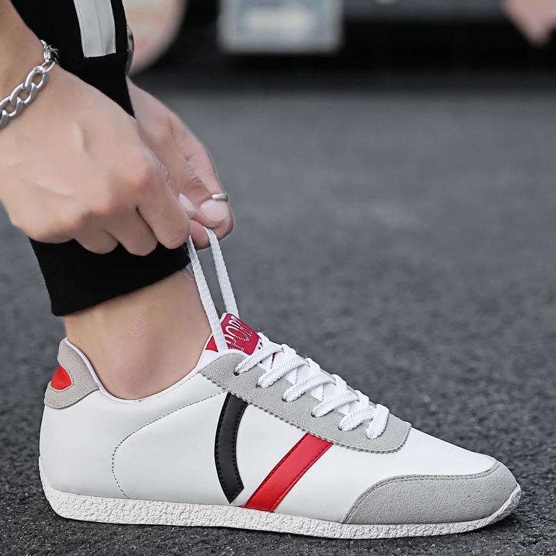 

2018 New Casual Shoes Men's Version of The Korean Version of The Fashion Canvas Shoes Breathable Board Shoes Men Size 39-44 Hh5