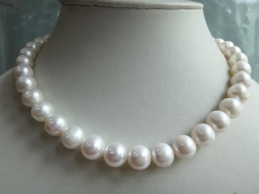 

HOT 001759 Huge 18" 12-14mm south sea white baroque pearl necklace