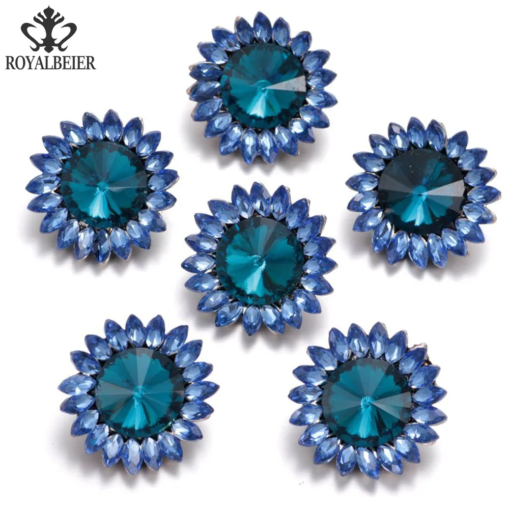 Blue Royalbeier 6 шт./лот разноцветный хрусталь 3D подсолнечника и металлическими декоративными элементами 18 мм Кнопка, защелка для 20 мм Оснастки Застежка Браслета Ювелирные изделия KZ0343 - Окраска металла: Blue