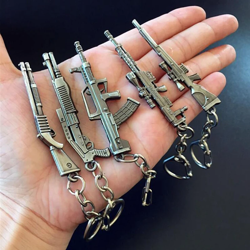 

With Gift Box Simulation Weapon Model Keychain Male Mini M4A1 AK47 Gun Key Chain Car Keyring AWP Rifle Sniper Cool Mens Jewelry
