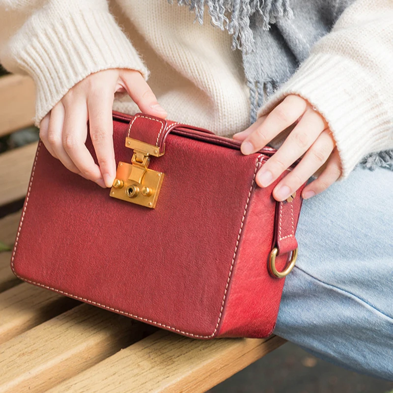 AETOO Leather woman bag retro casual square box head cowhide slant Strap Baoquan shoulder strap Single shoulder bag