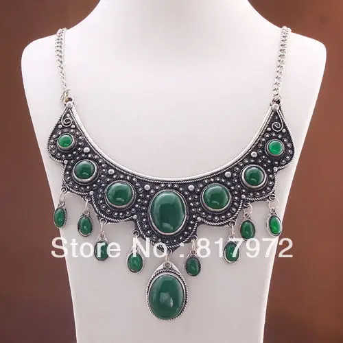 

Elegant Old tibet silver carved Flower lace Green beads Dangle Pendant chain Traditional necklace 50cm 20''