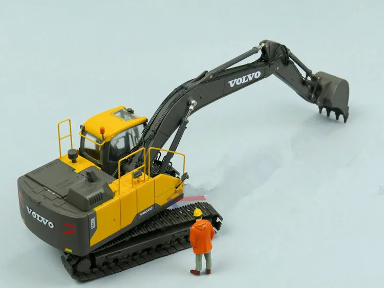 Модель гидравлического экскаватора VOLVO EC220E масштаб 1:50 Инженерная техника литые