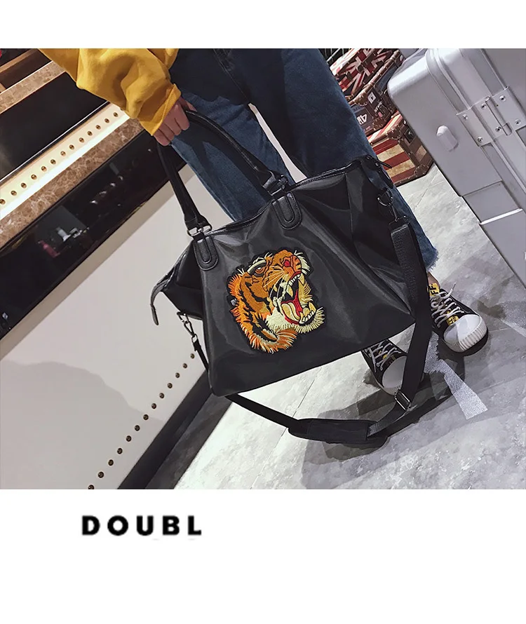 DORANMI тигр вышивка чемодан дорожные сумки водонепроницаемые Элитный бренд разработан дорожная сумка большой вещевой сумки черный тележка