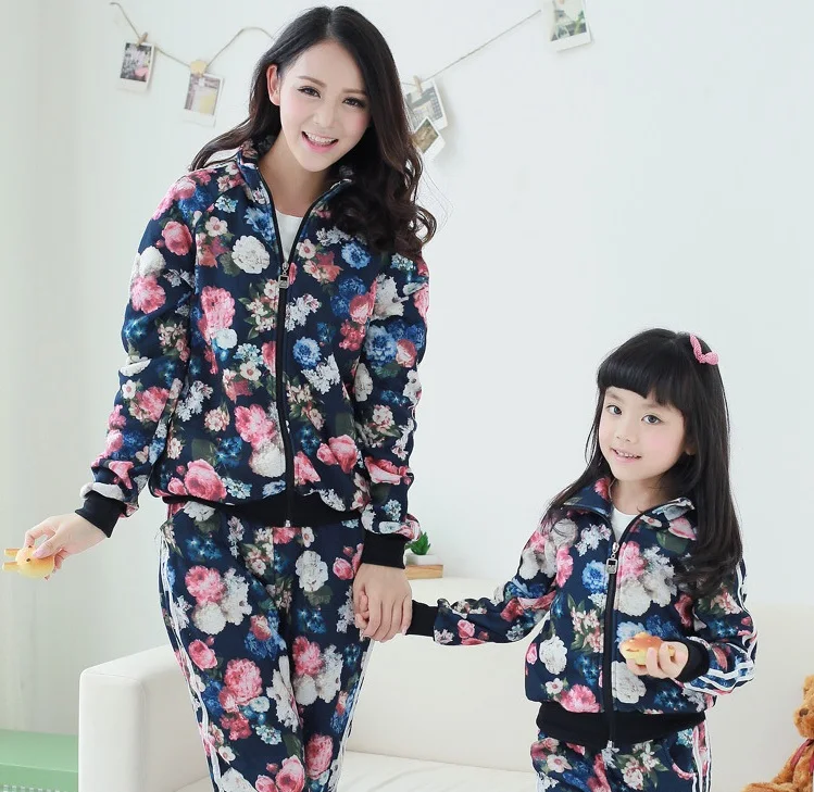 

Family Flower Print Zipper Closure Coats + Pants Clothes set for Mother and Daughter Girls Clothing Set CP71